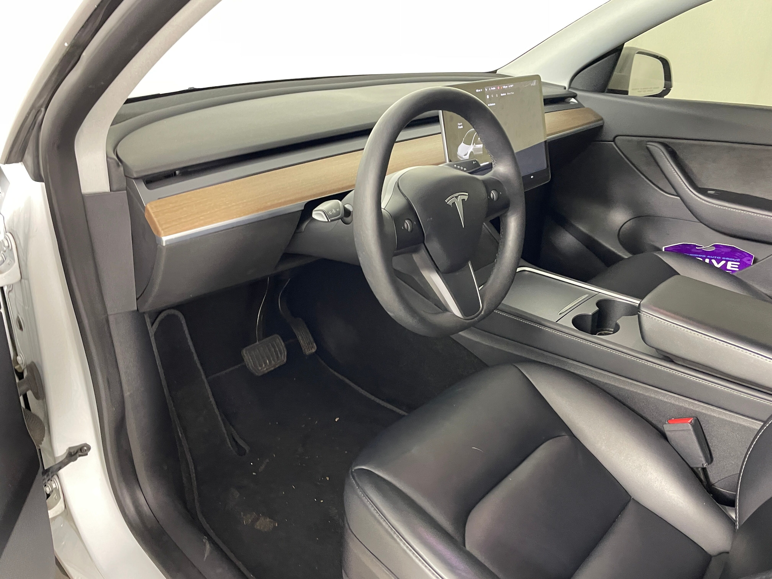 2021 Tesla Model Y Long Range photo 3