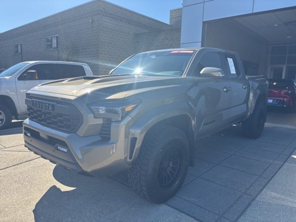 Used 2024 Toyota Tacoma Truck Double Cab