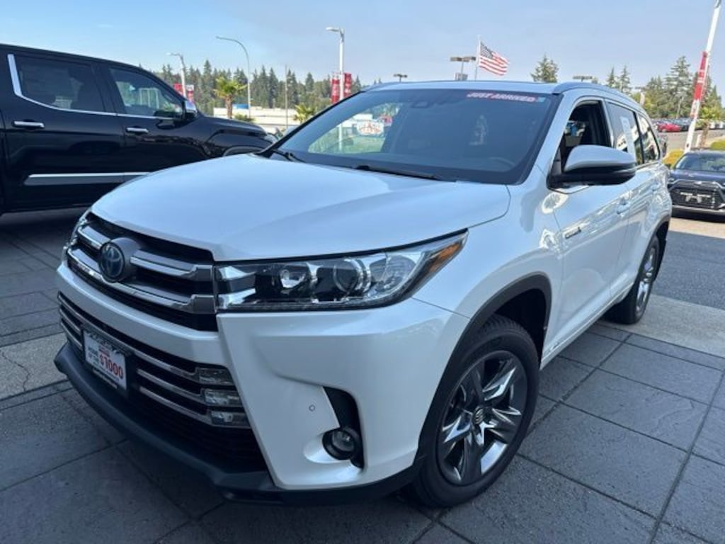 Used 2019 Toyota Highlander Hybrid Limited Platinum V6 SUV