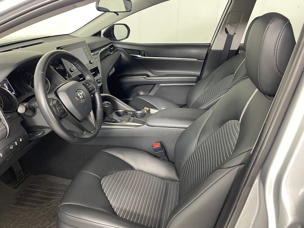Used 2022 Toyota Camry SE Sedan