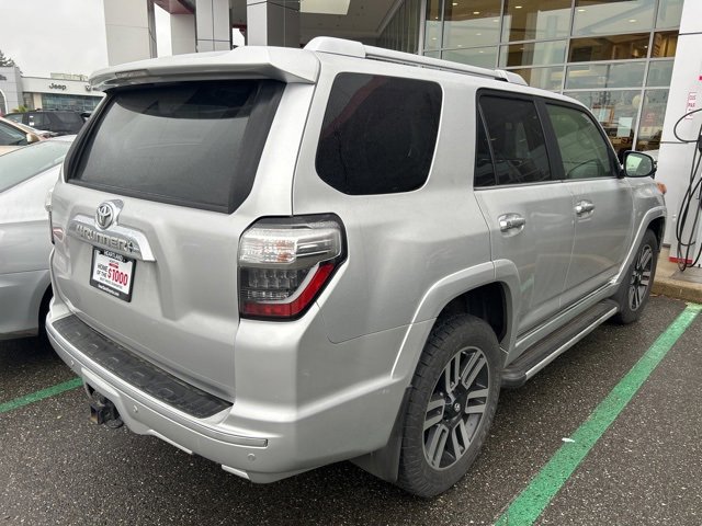 2014 Toyota 4Runner SR5 photo 4