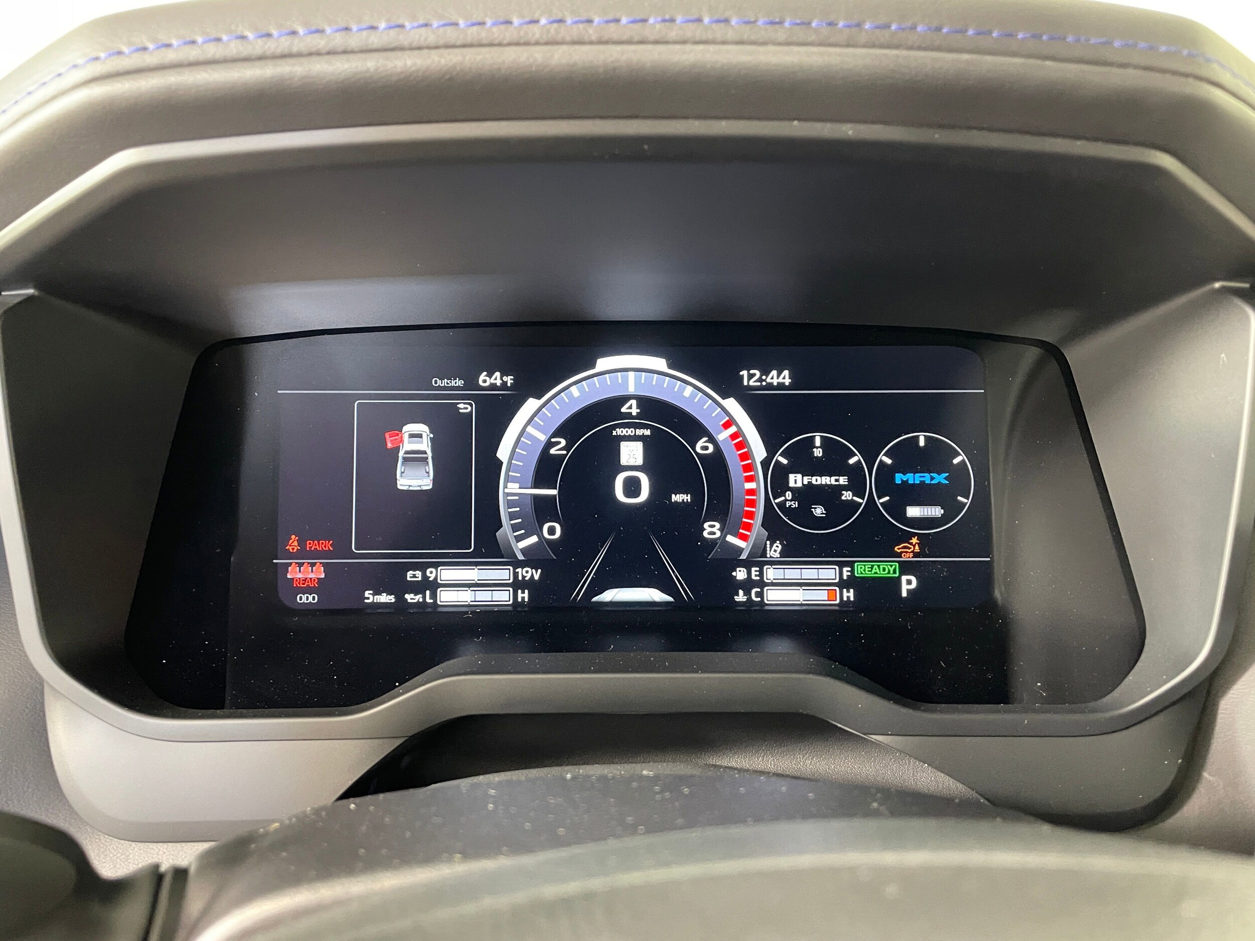 2026 Toyota Tundra Platinum CrewMax photo 3