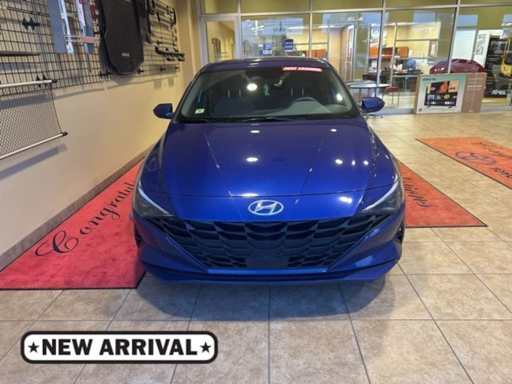 Used 2023 Hyundai Elantra SEL Sedan