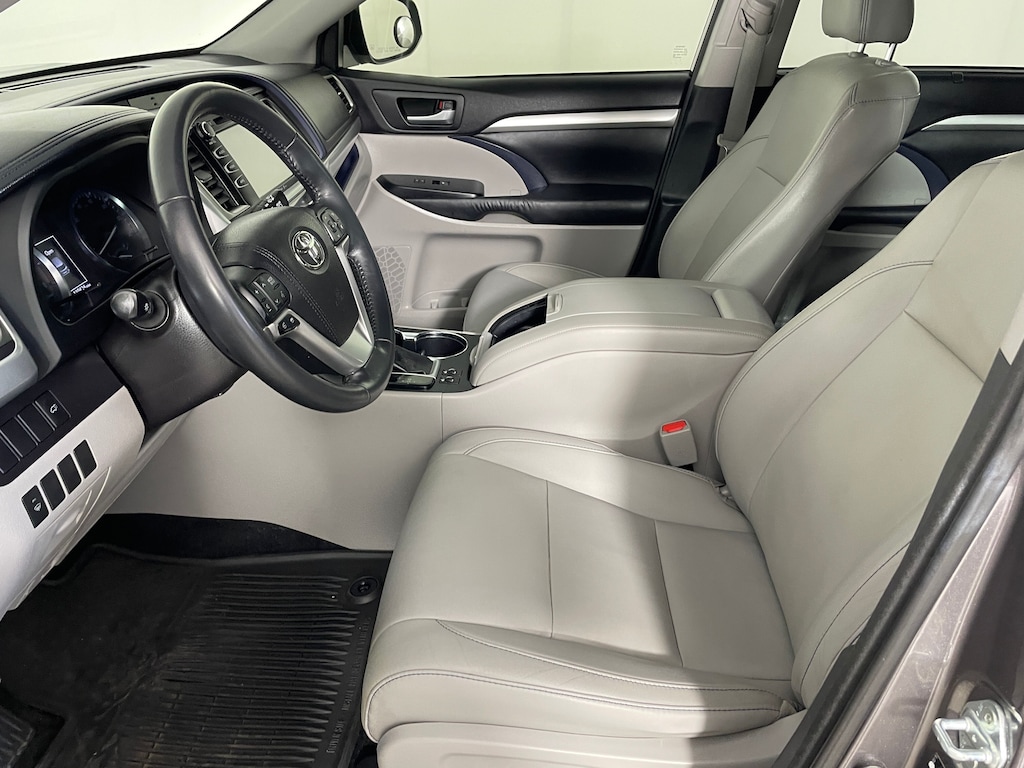 Used 2015 Toyota Highlander XLE V6 SUV