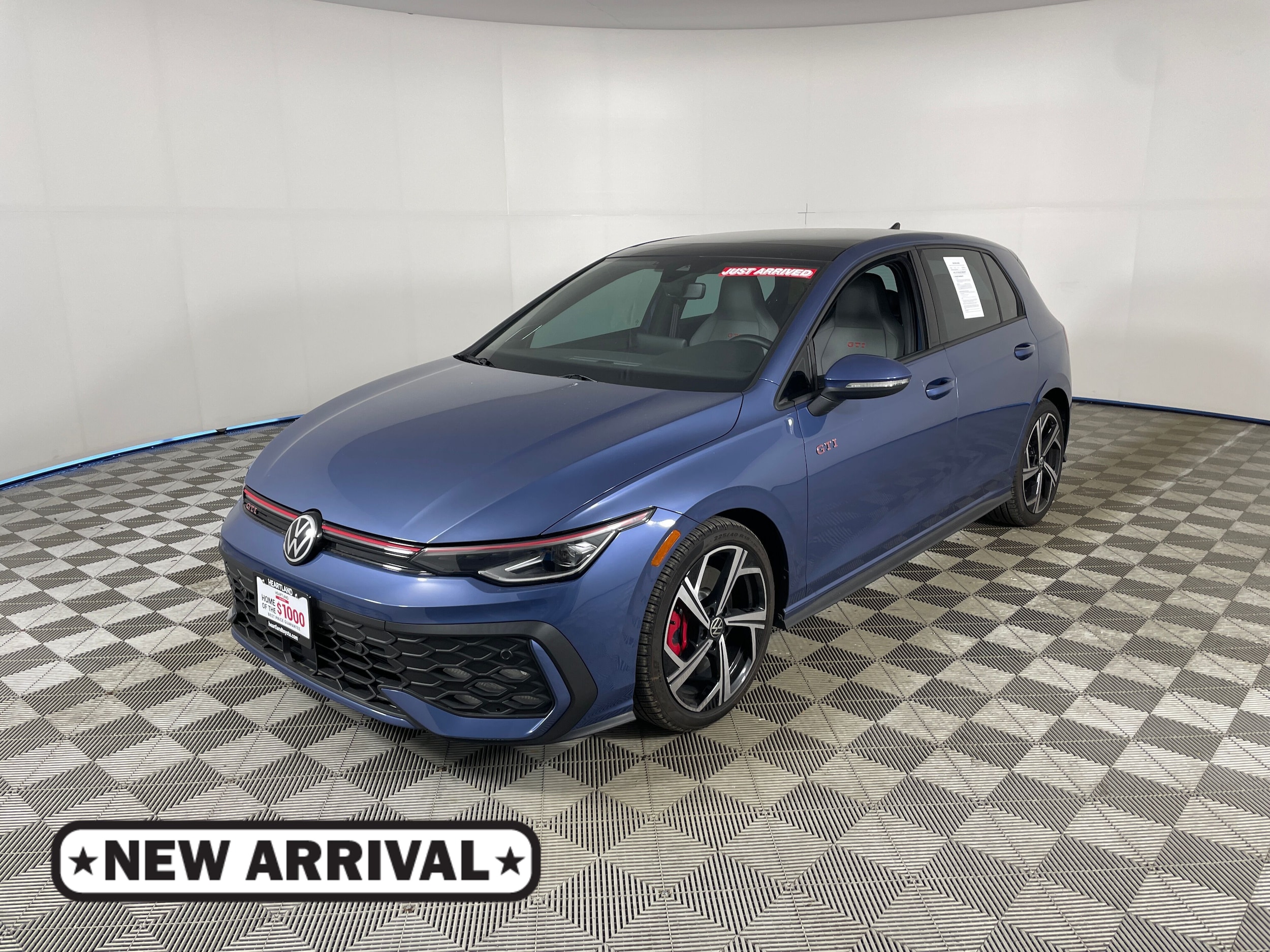 2025 Volkswagen Golf GTI 2.0T SE 4-door DSG's photo