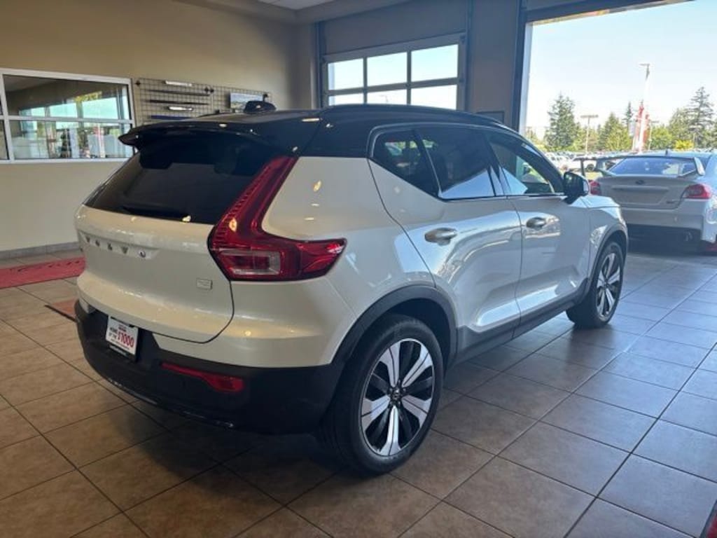 Used 2023 Volvo XC40 Recharge Pure Electric Plus SUV