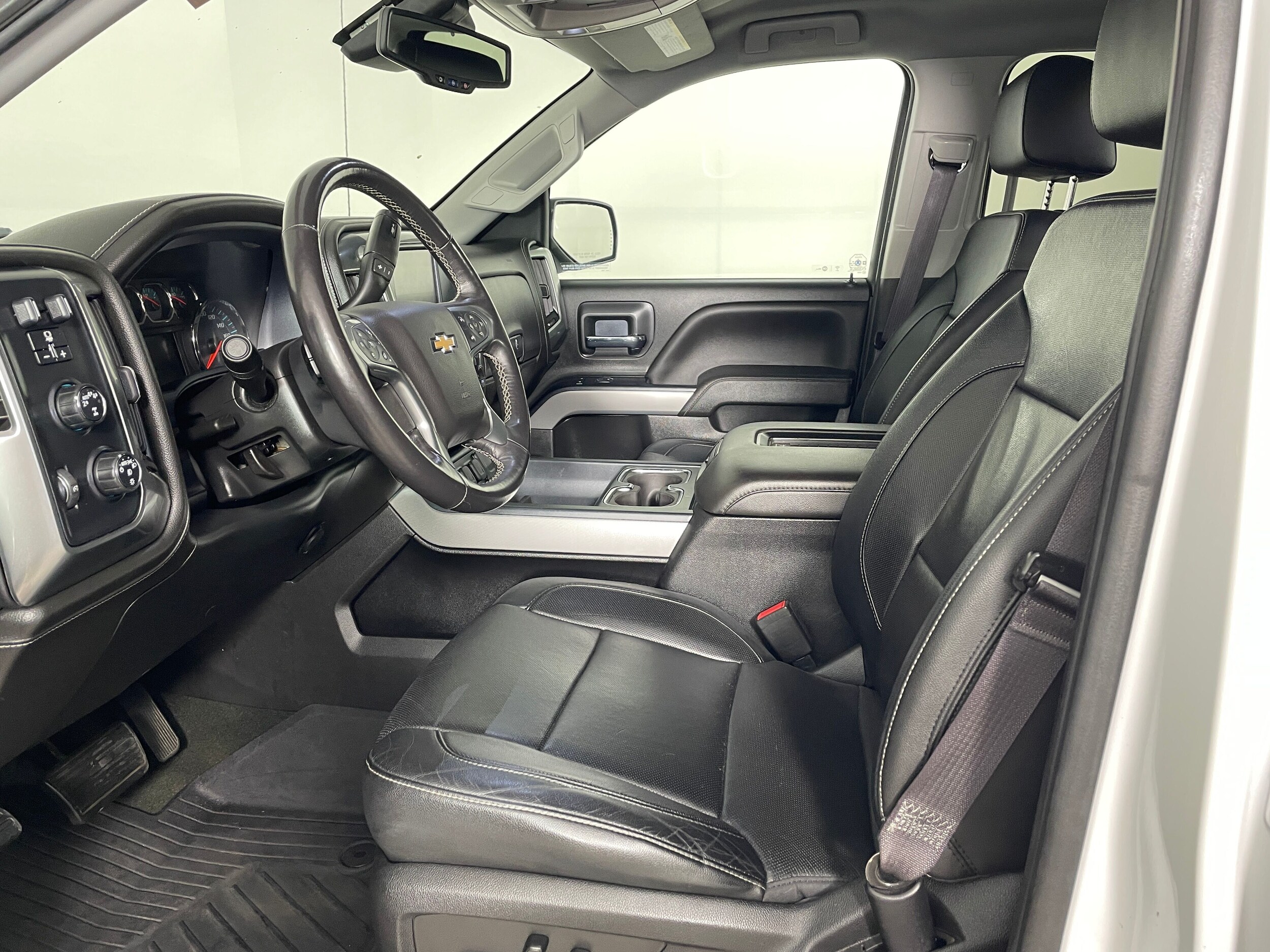 2017 Chevrolet Silverado 1500 LTZ photo 2