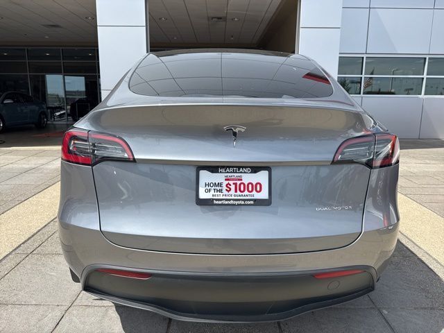 2024 Tesla Model Y Long Range photo 6
