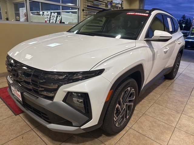 2025 Hyundai Tucson Hybrid Limited photo 3