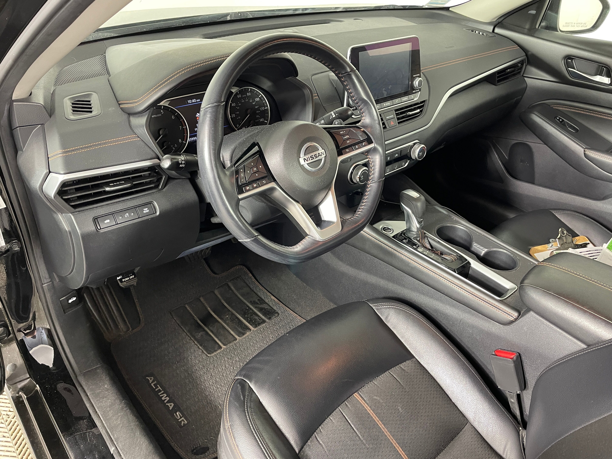 2021 Nissan Altima 2.5 SR photo 3