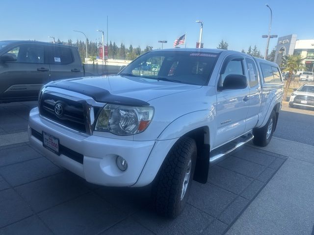 2006 Toyota Tacoma Base V6 photo 3