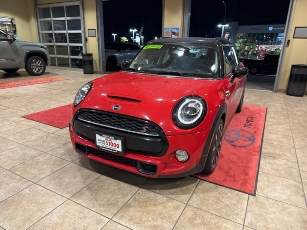 Used 2019 MINI Hardtop 4 Door Cooper S Signature Hatchback