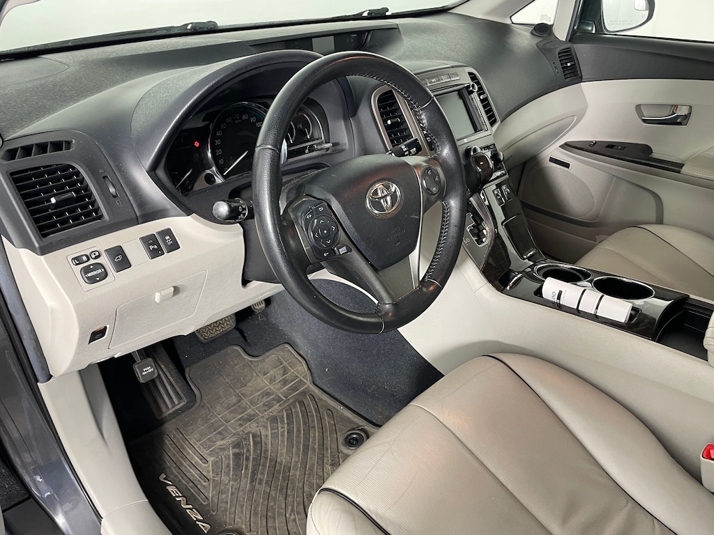 Used 2014 Toyota Venza XLE 4 WD V6 Crossover