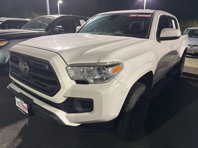 2019 Toyota Tacoma SR photo 3