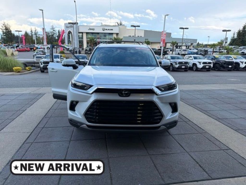 Used 2024 Toyota Grand Highlander SUV