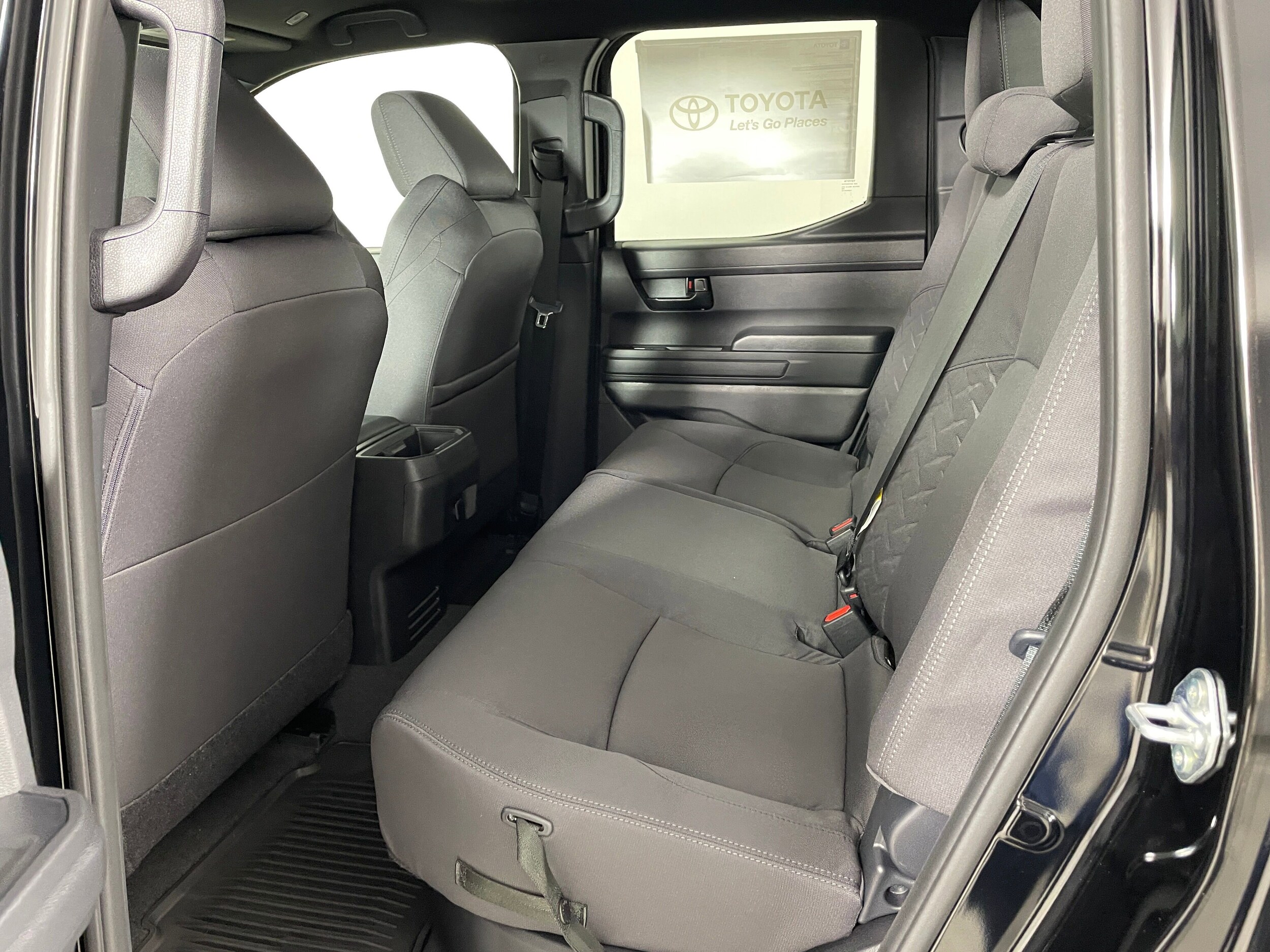 2025 Toyota Tacoma SR5 4x4 Double Cab photo 4