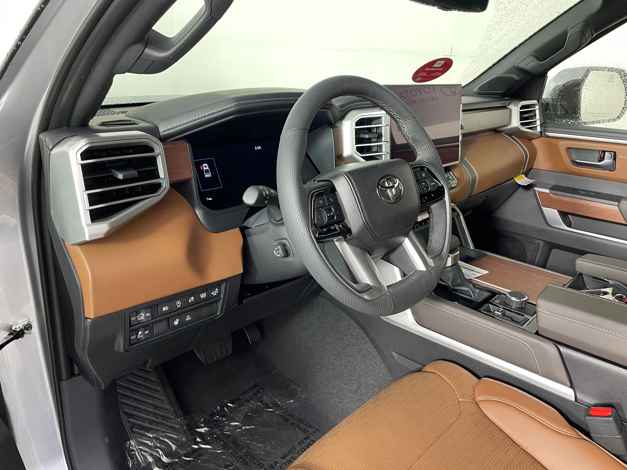 2025 Toyota Tundra 1794 Edition CrewMax photo 2
