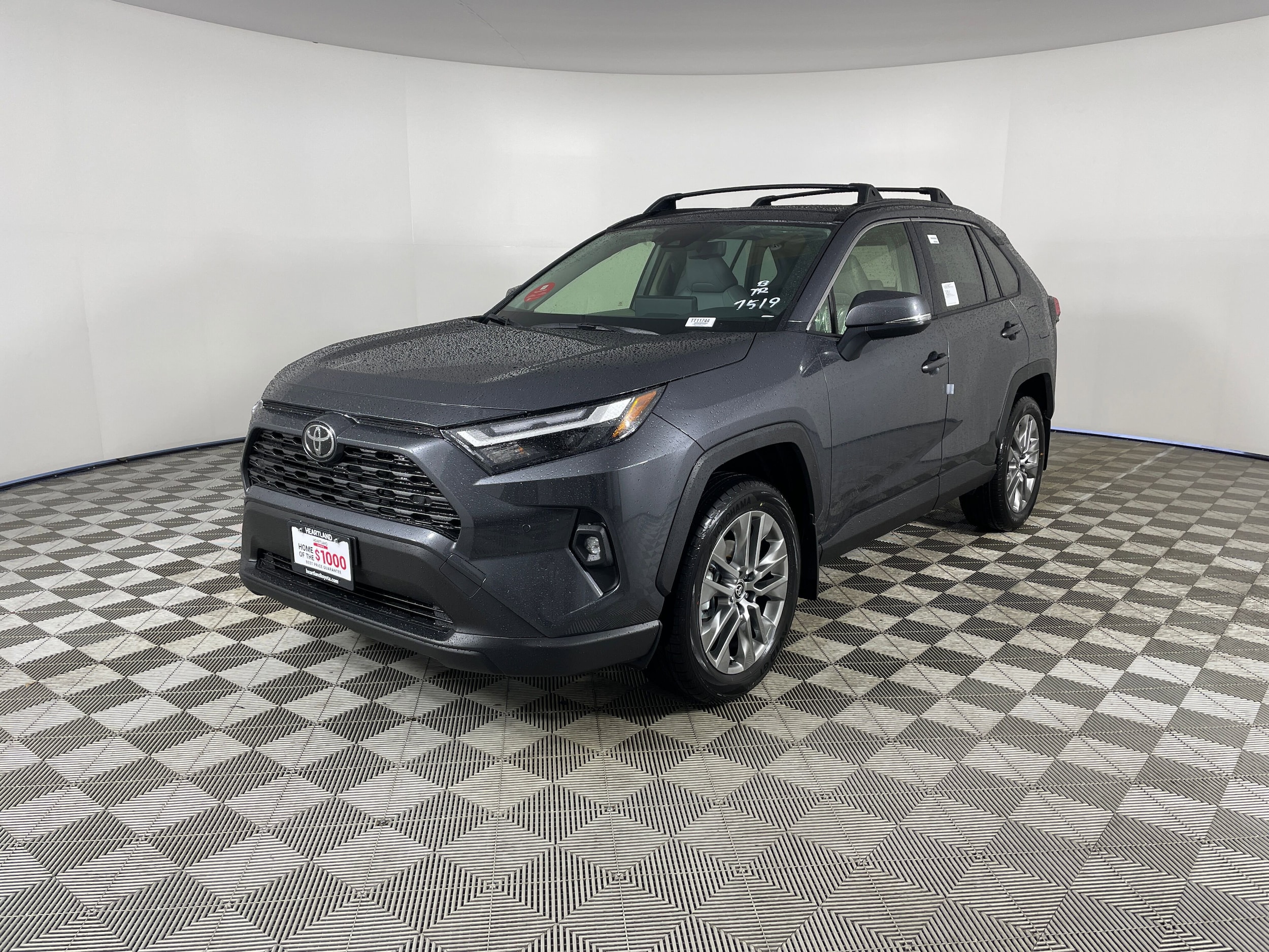 2025 Toyota RAV4 XLE Premium's photo