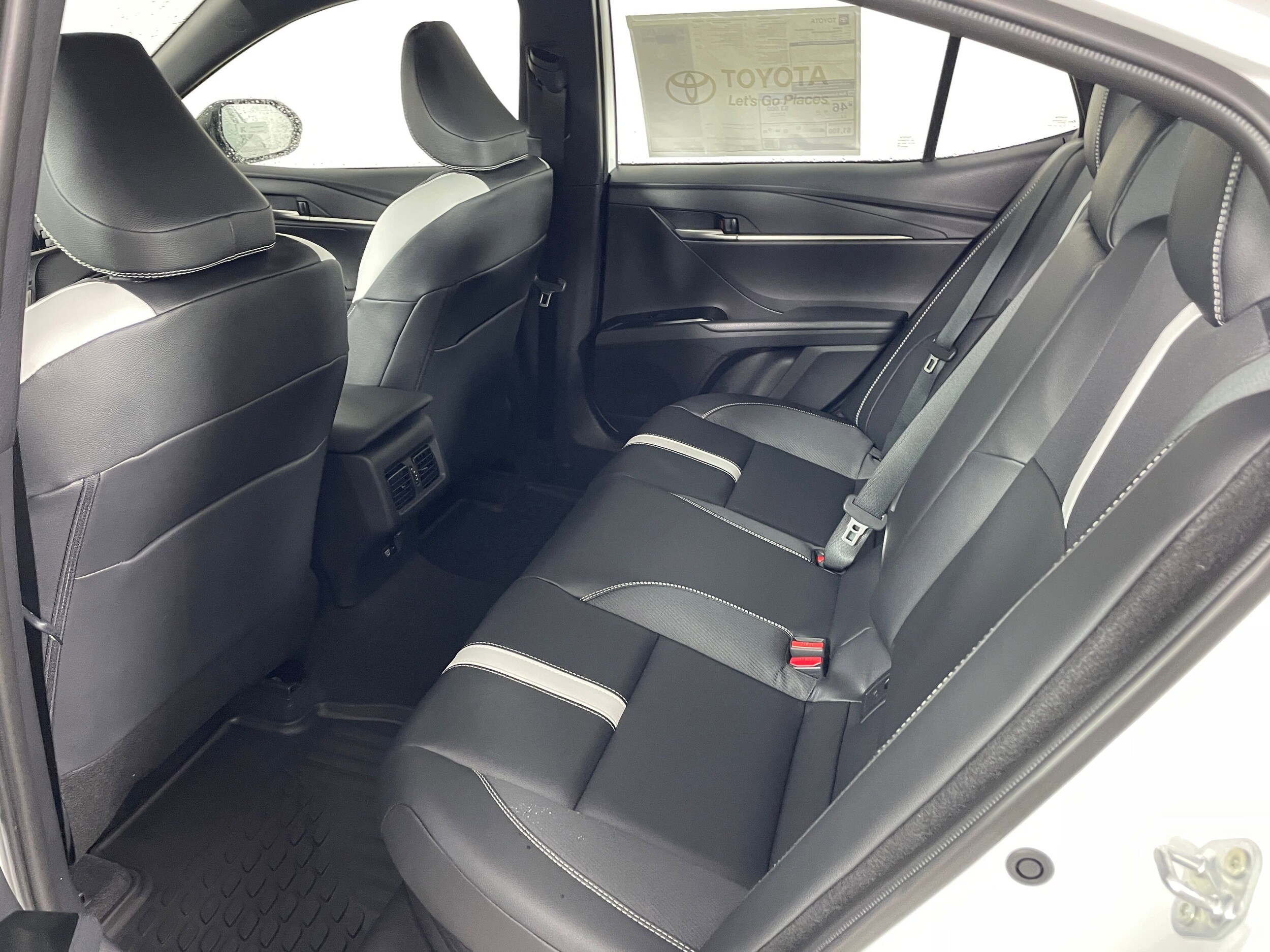 2026 Toyota Camry photo 4