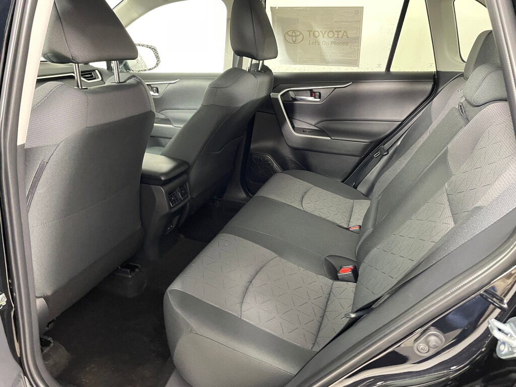 New 2025 Toyota RAV4 XLE XLE AWD SUV