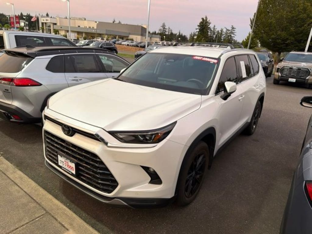 Used 2024 Toyota Grand Highlander Limited SUV