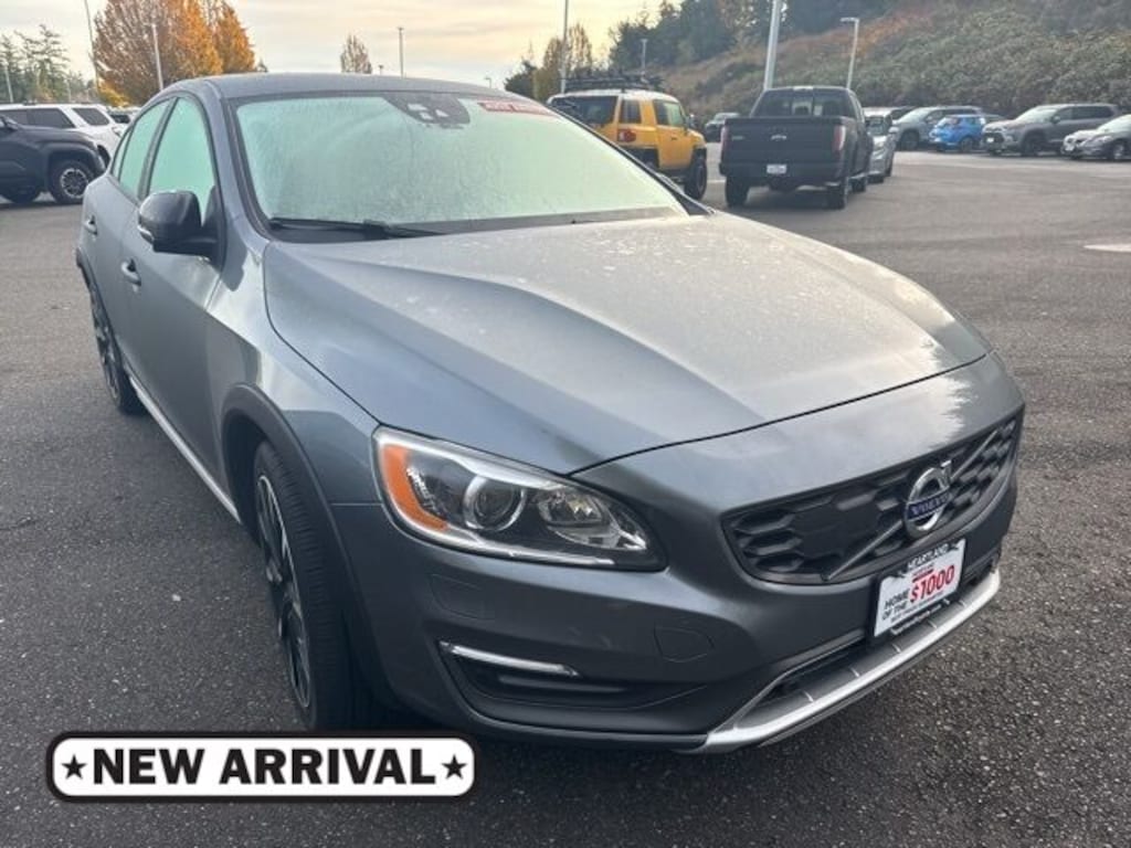 Used 2016 Volvo S60 Cross Country T5 Platinum Sedan