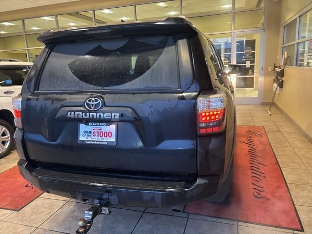 2016 Toyota 4Runner SR5 photo 6