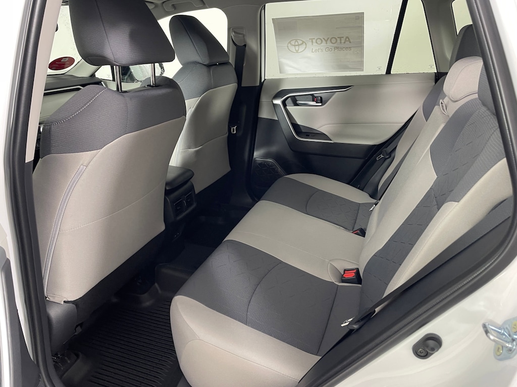 New 2025 Toyota RAV4 XLE XLE AWD SUV