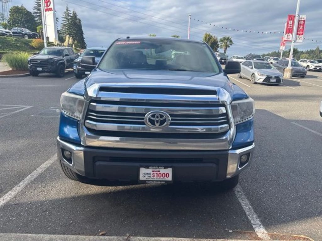 Used 2017 Toyota Tundra SR5 5.7L V8 Truck CrewMax