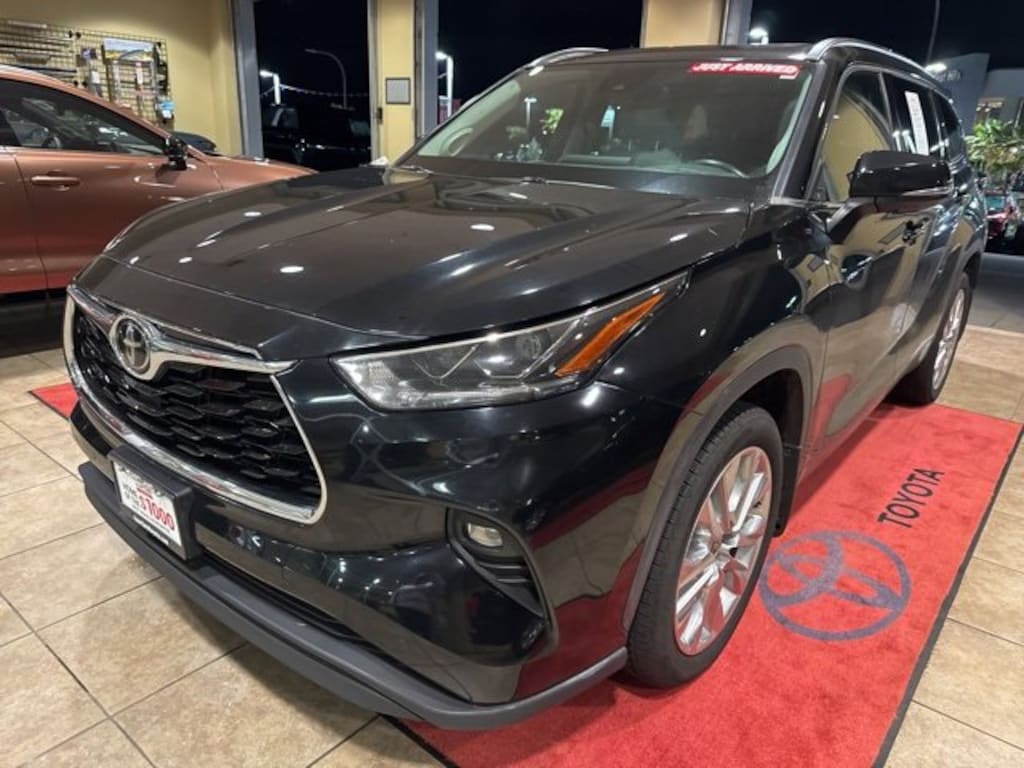 Used 2021 Toyota Highlander Limited SUV