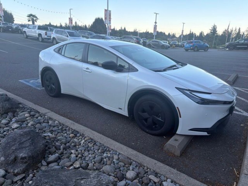 Used 2024 Toyota Prius Hatchback
