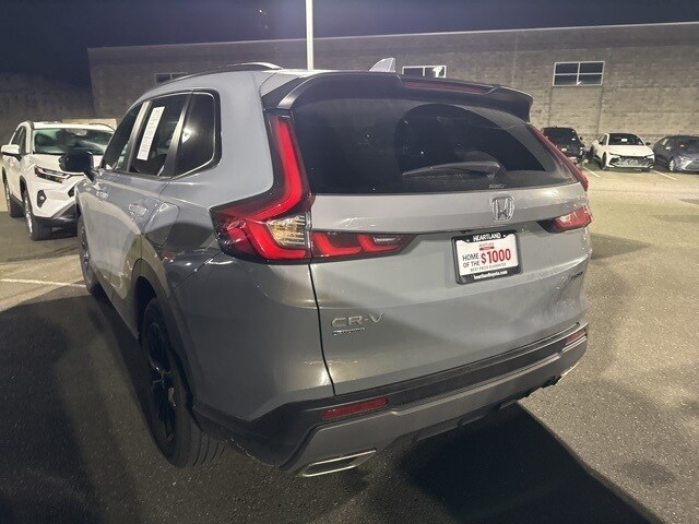 2025 Honda CR-V Hybrid Sport photo 2