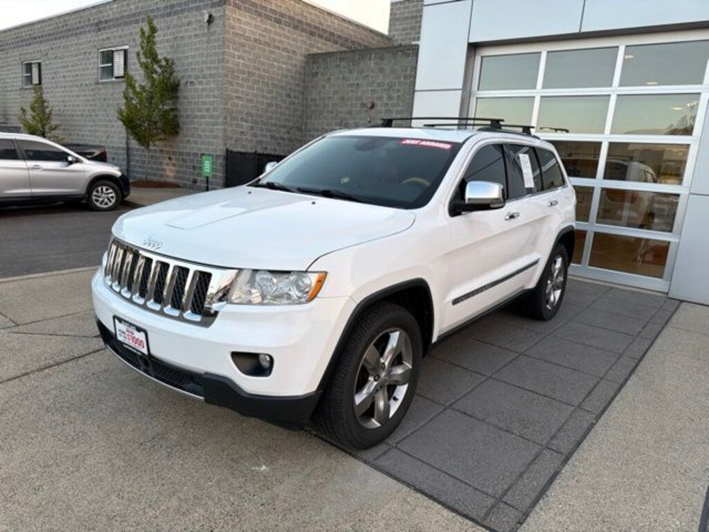 Used 2013 Jeep Grand Cherokee Overland SUV