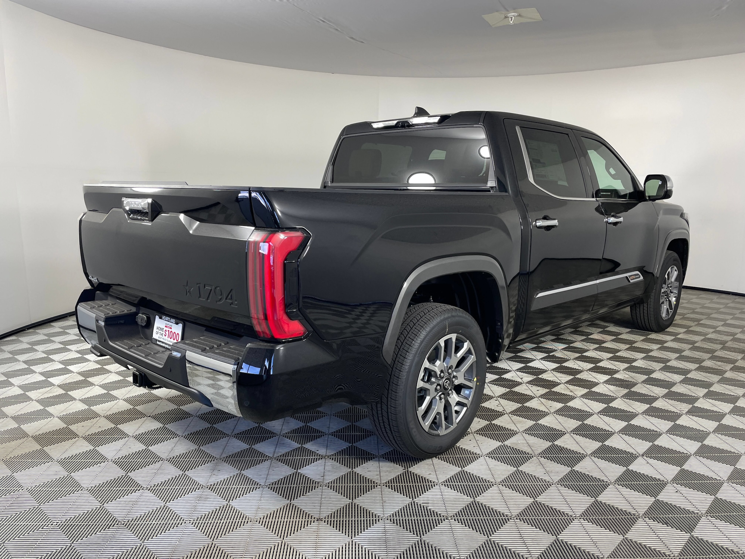 2026 Toyota Tundra 1794 Edition - Photo 9