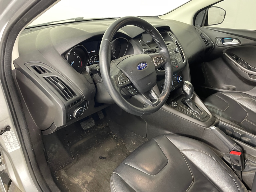 Used 2016 Ford Focus SE Hatchback