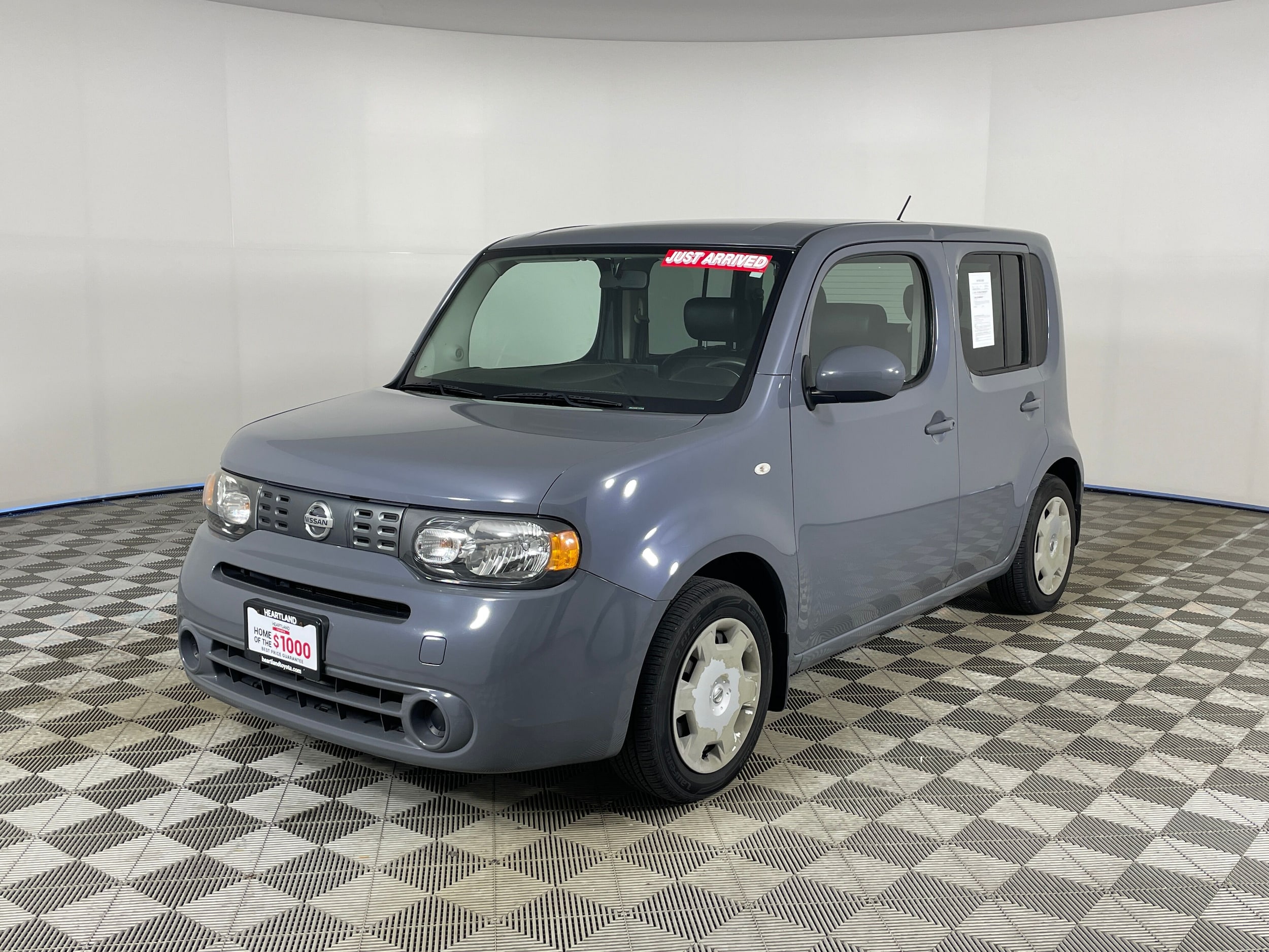 2014 Nissan cube S