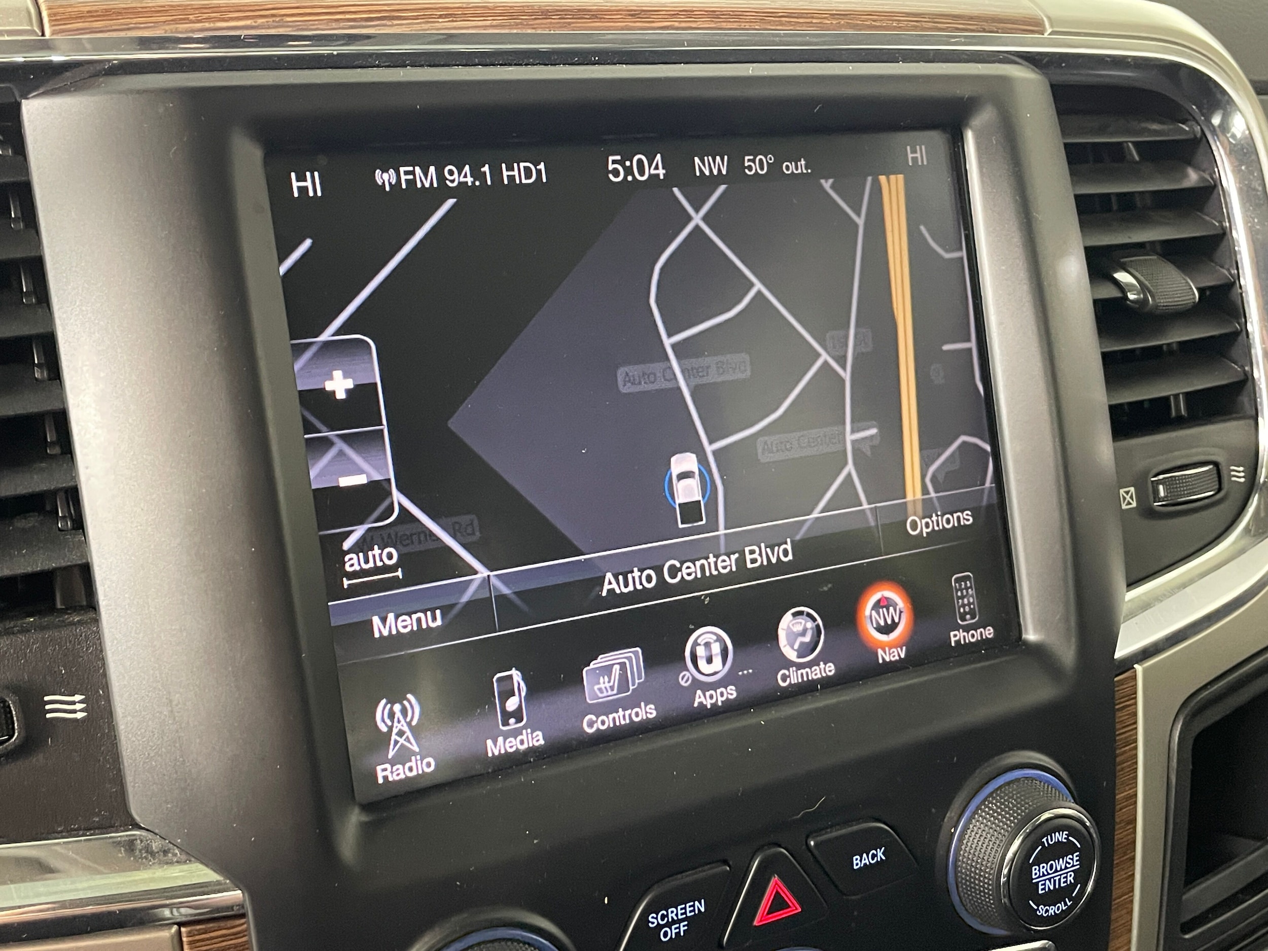 2014 Ram 1500 Laramie 5.7L V8 HEMI MDS VVT photo 3