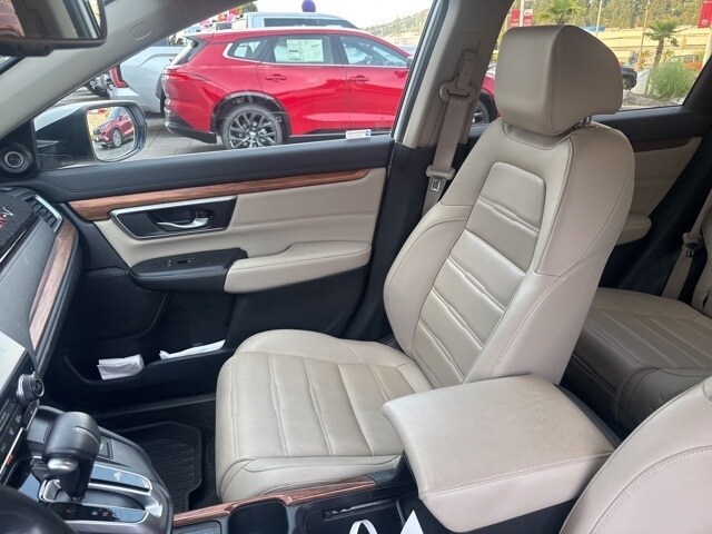 2022 Honda CR-V Touring photo 4