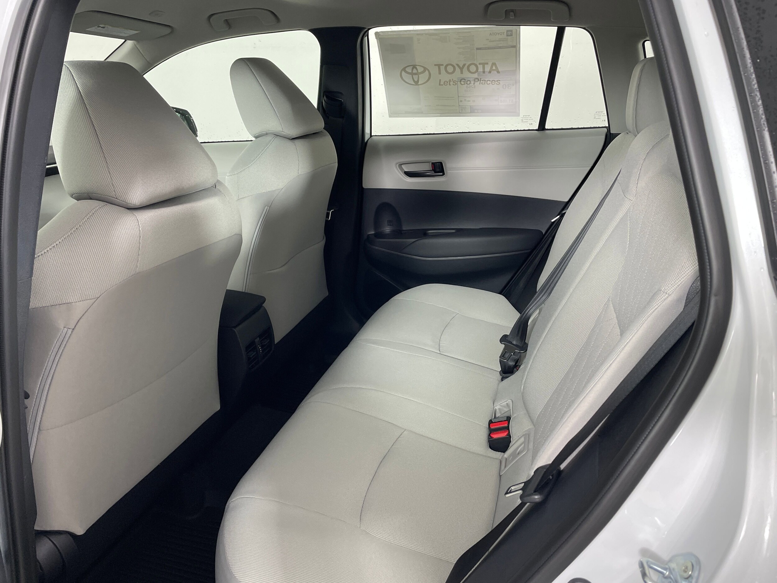 2026 Toyota Corolla Cross L photo 3