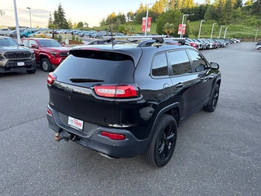Used 2016 Jeep Cherokee Limited 4x4 SUV