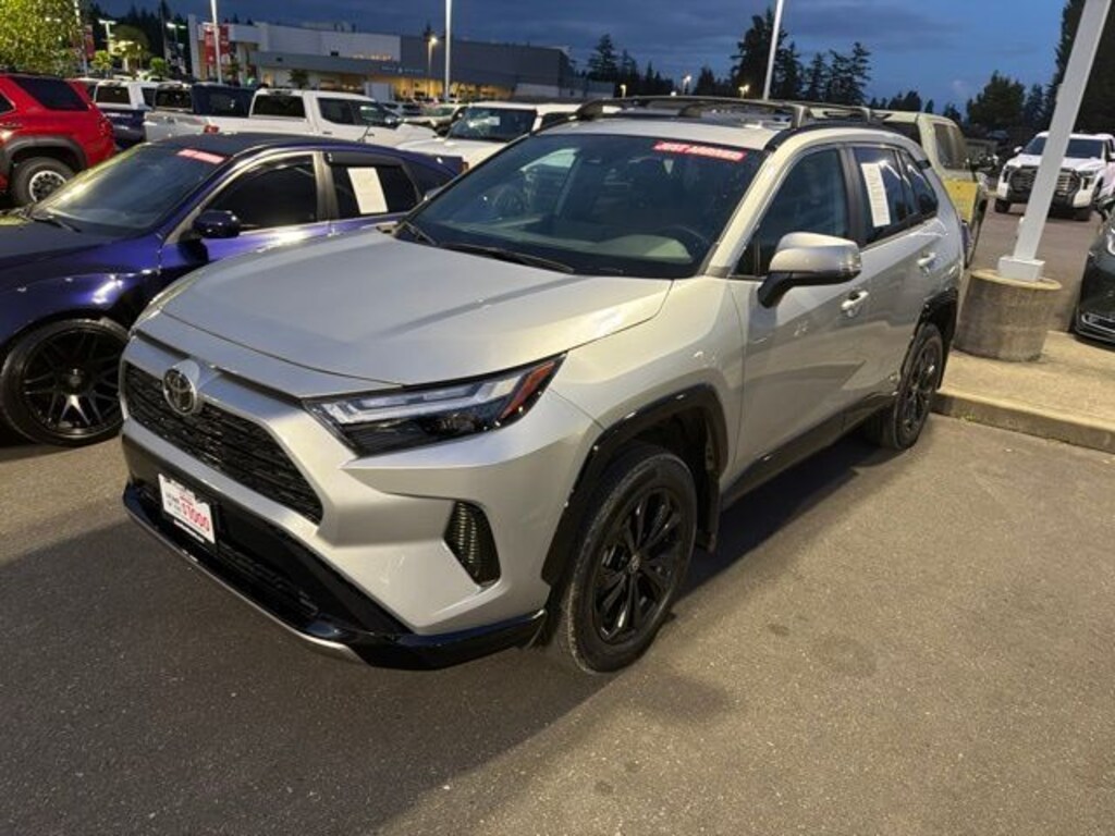 Used 2025 Toyota RAV4 Hybrid SE SUV