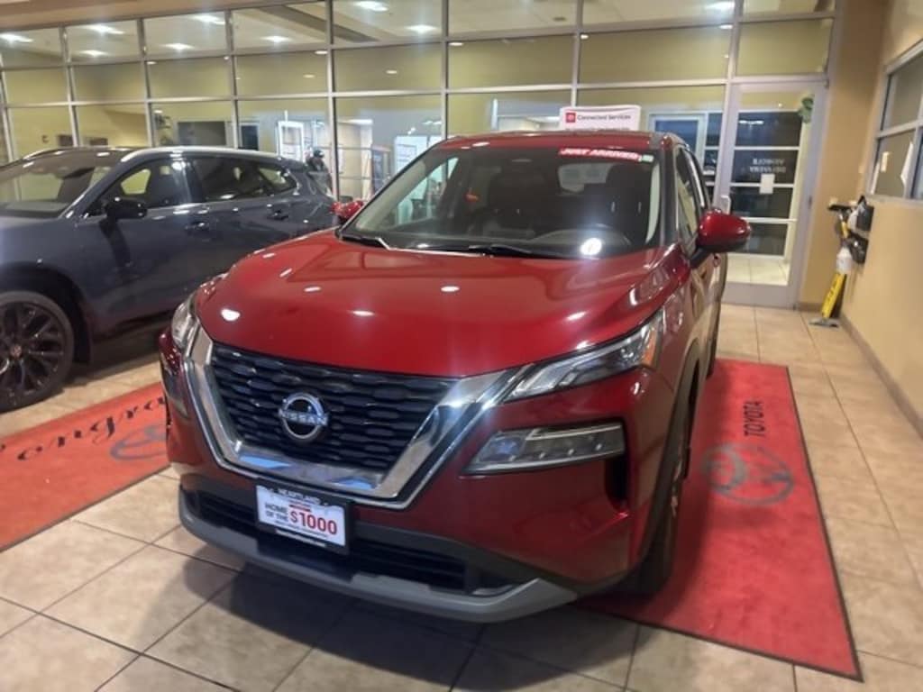Used 2022 Nissan Rogue SV SUV
