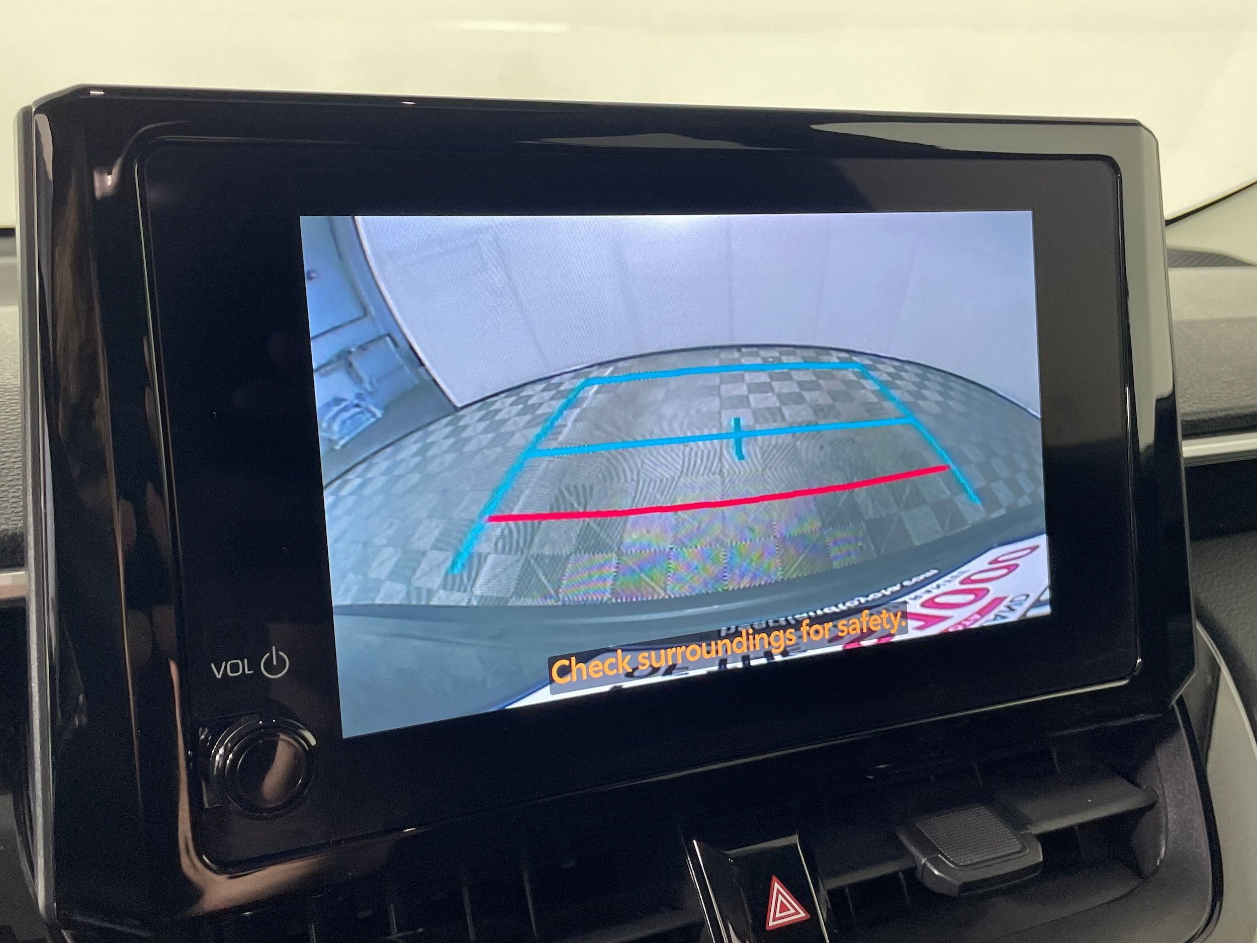 2023 Toyota Corolla Cross LE photo 3