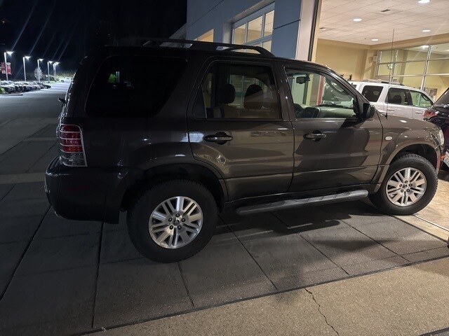 2006 Mercury Mariner Luxury photo 4