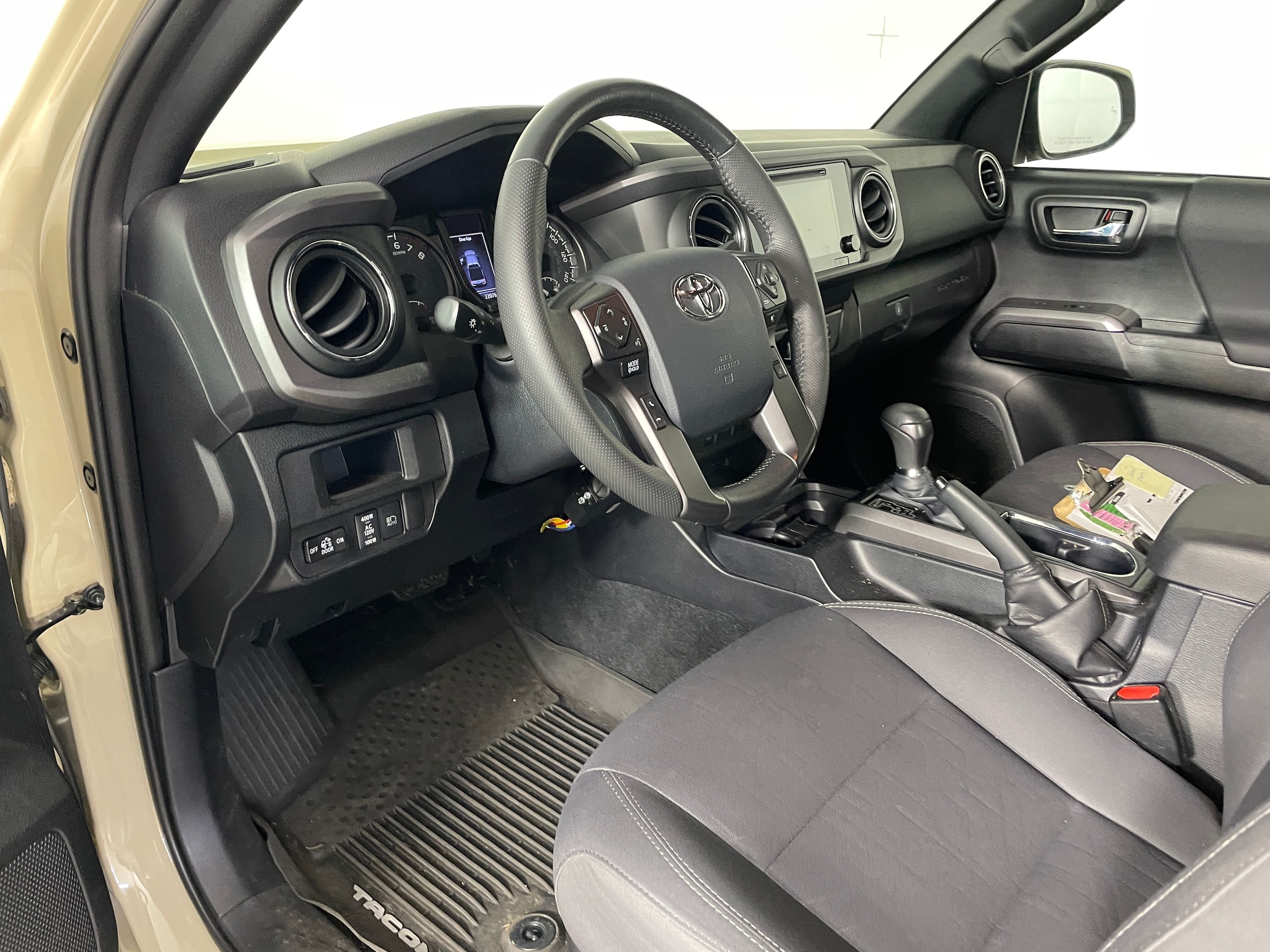 2019 Toyota Tacoma TRD Off Road V6 photo 3