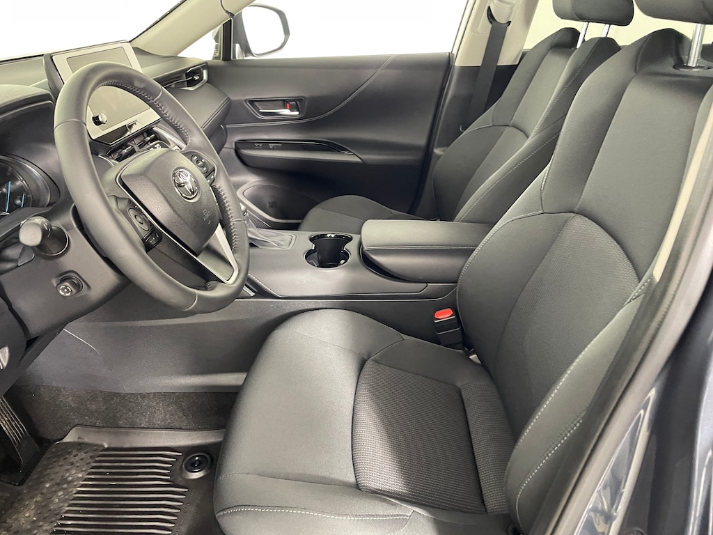 Used 2023 Toyota Venza LE SUV