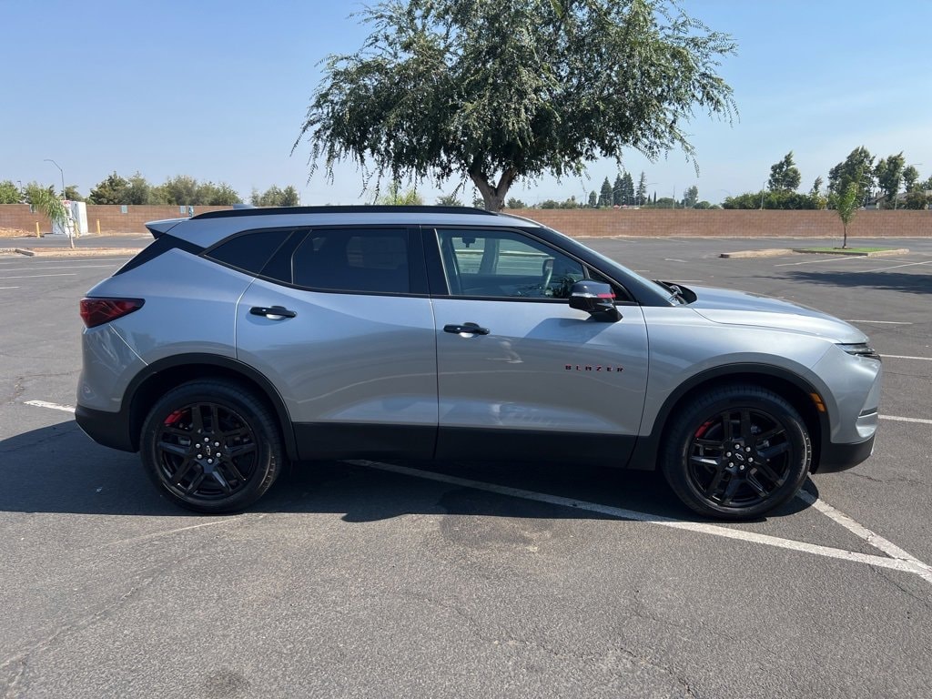 Used 2024 Chevrolet Blazer 3LT with VIN 3GNKBDRS5RS124387 for sale in Clovis, CA