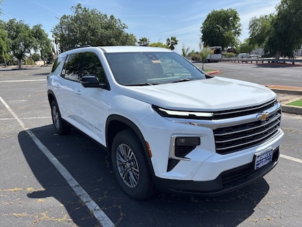 2025 Chevrolet Traverse LT SUV