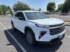 2025 Chevrolet Traverse LT SUV