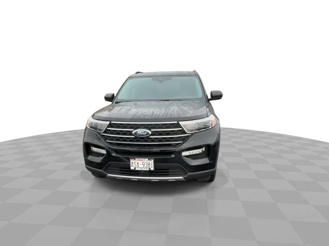 2022 Ford Explorer XLT photo 2